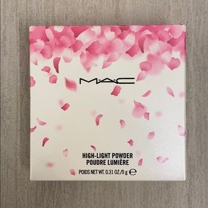 MAC hightlight powder fluer real